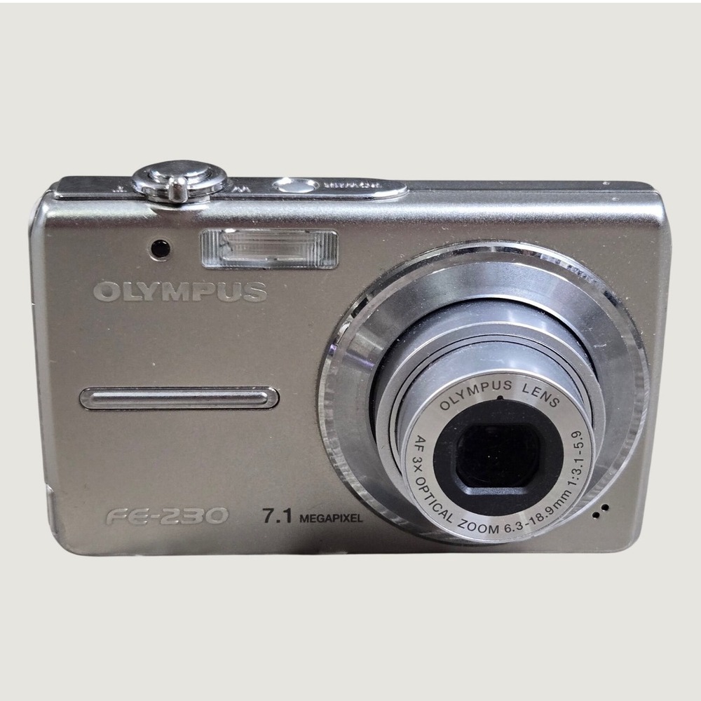 Olympus FE-230 Digital Camera 7.1MP Silver‎ Compact Point and Shoot for parts